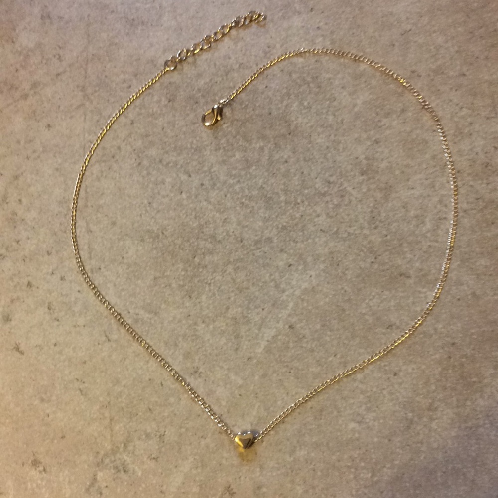 Gold heart โค๏ธ necklace - Picture 2 of 4